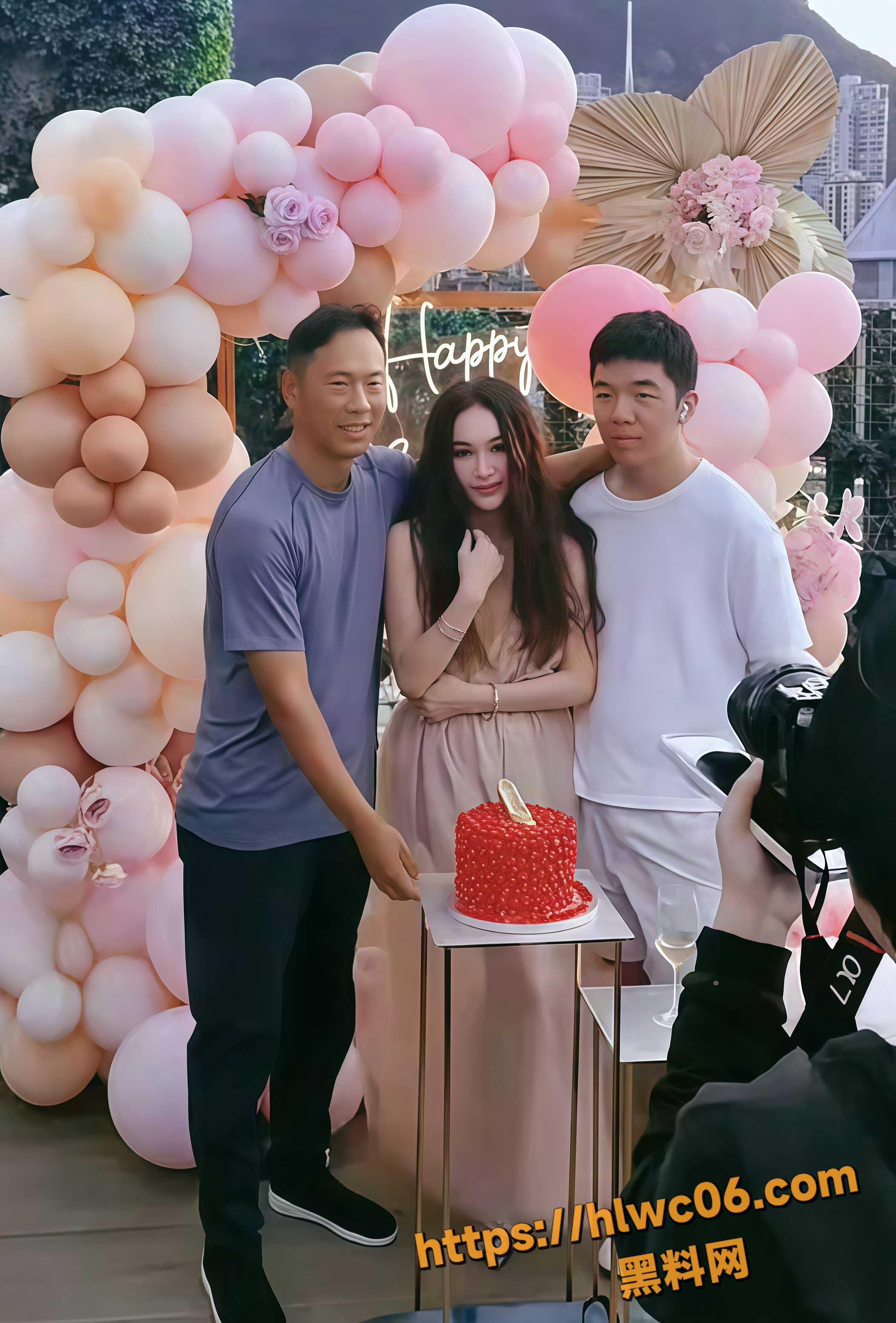 温碧霞生日现场爆雷 4