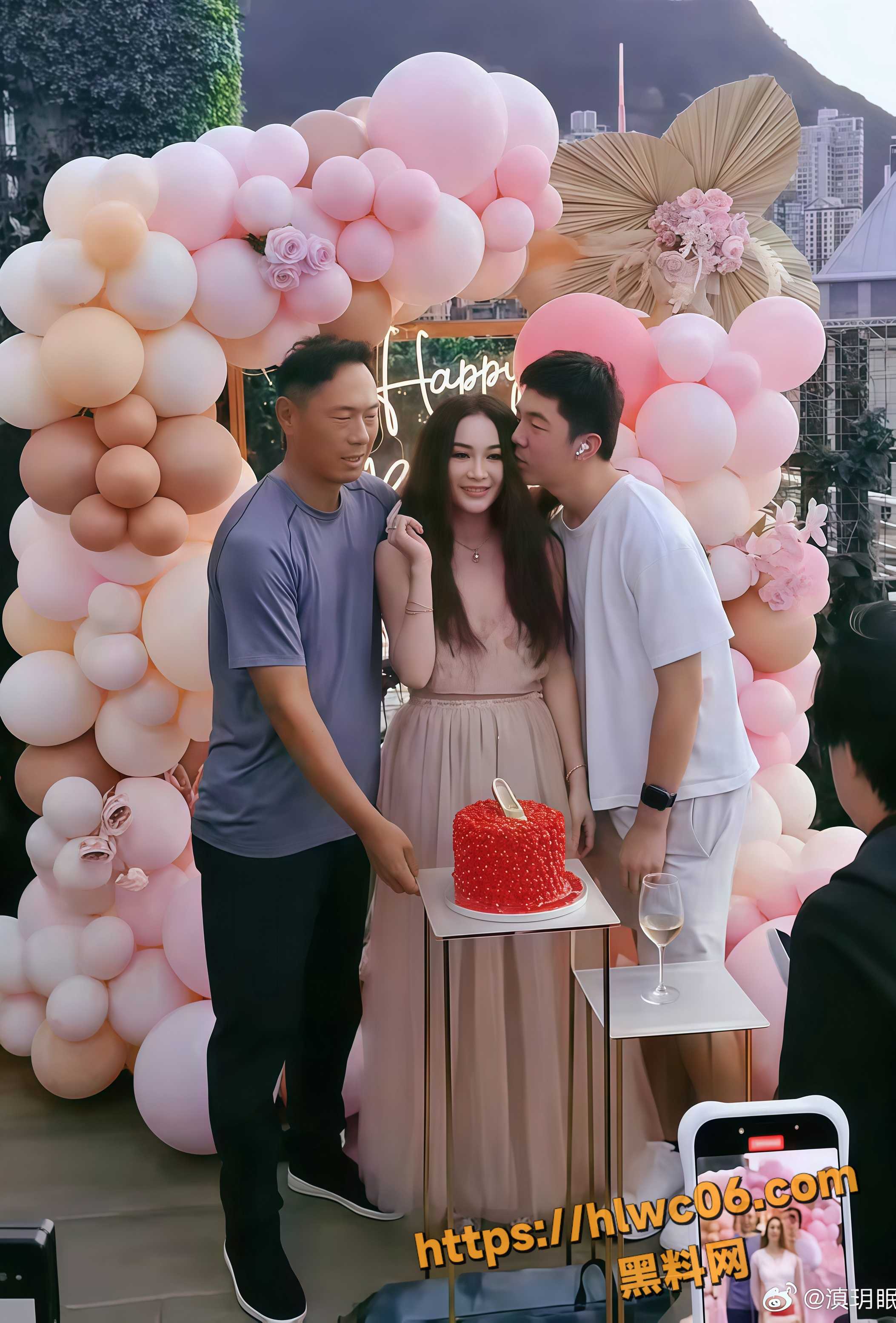 温碧霞生日现场爆雷 6