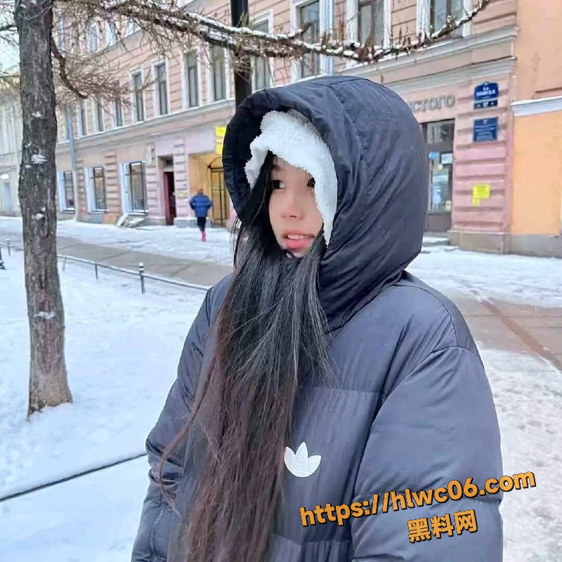 何珍琳跳蛋自慰嫩逼2
