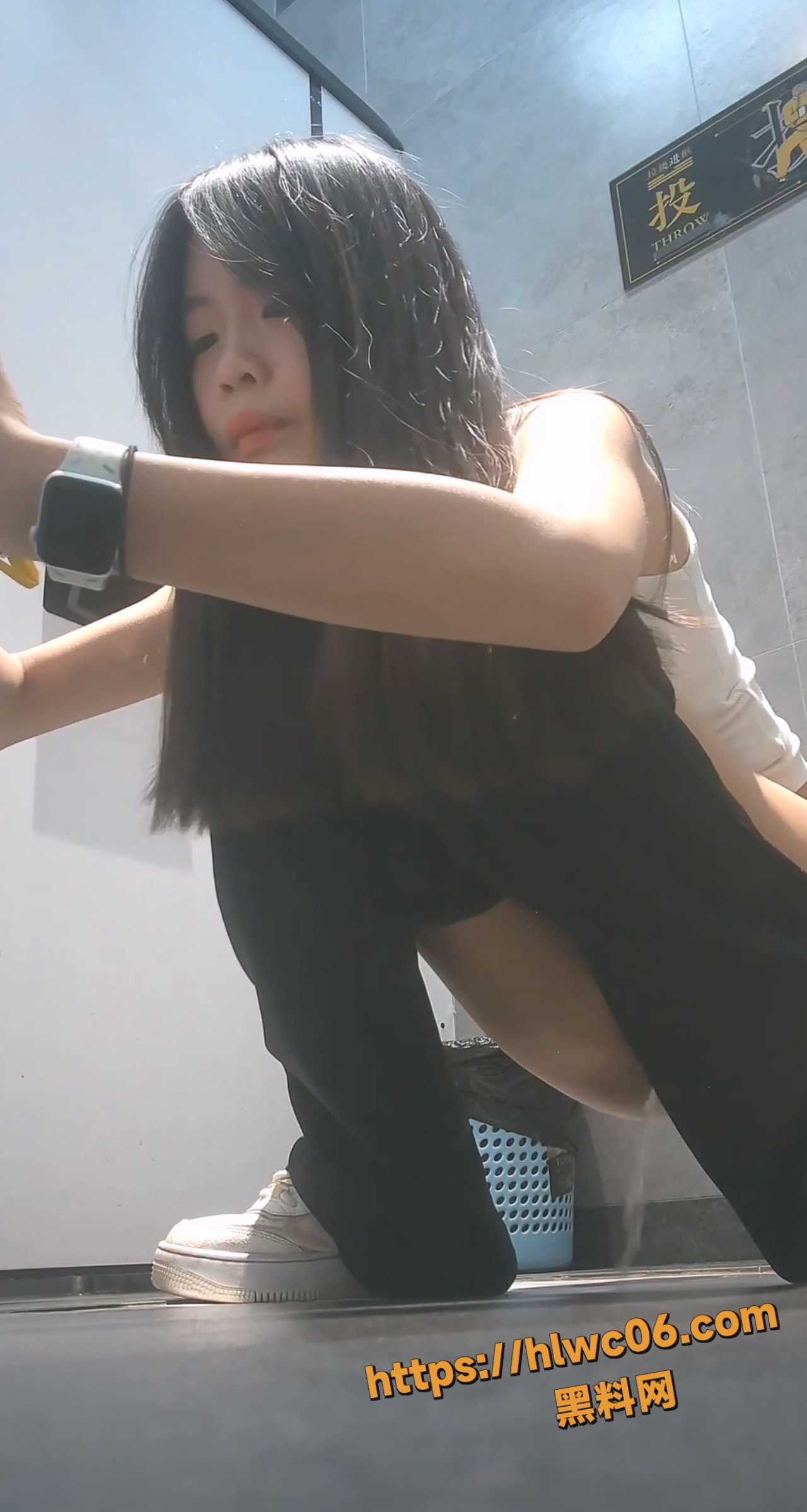 露脸出镜