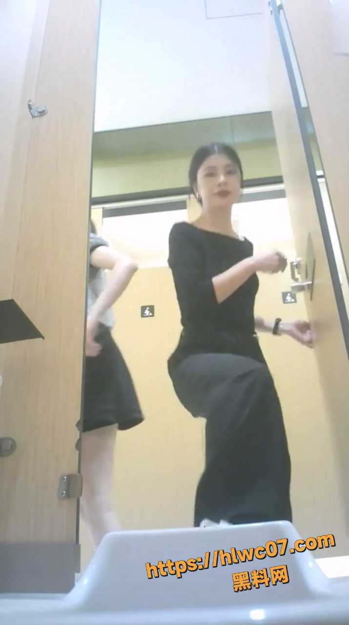 厕拍