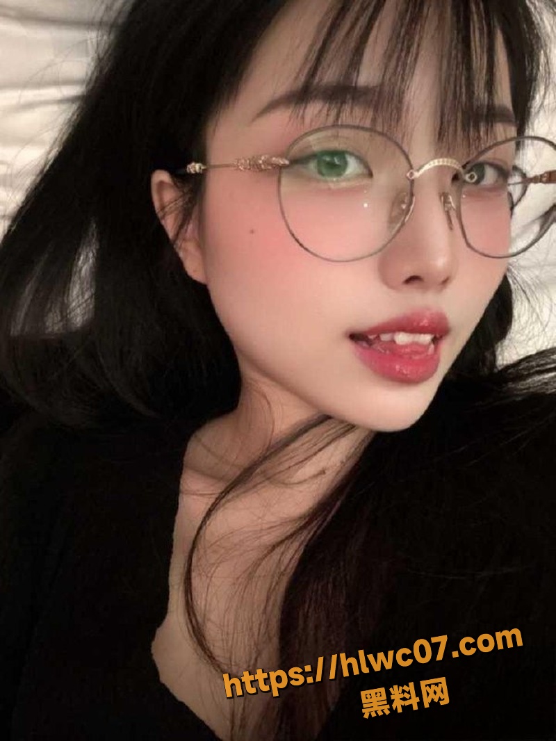 台湾高颜值反差婊林璟彤2