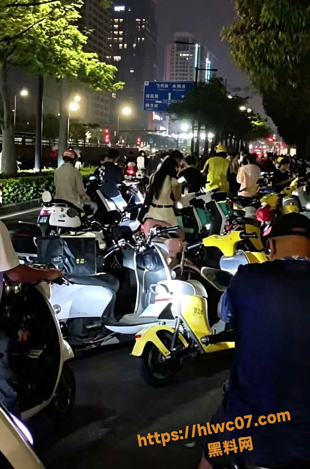 南宁街头骂战视频1