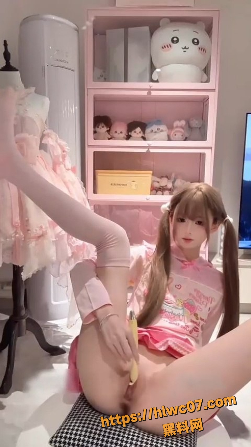 极品双马尾萝莉福利姬季雨5
