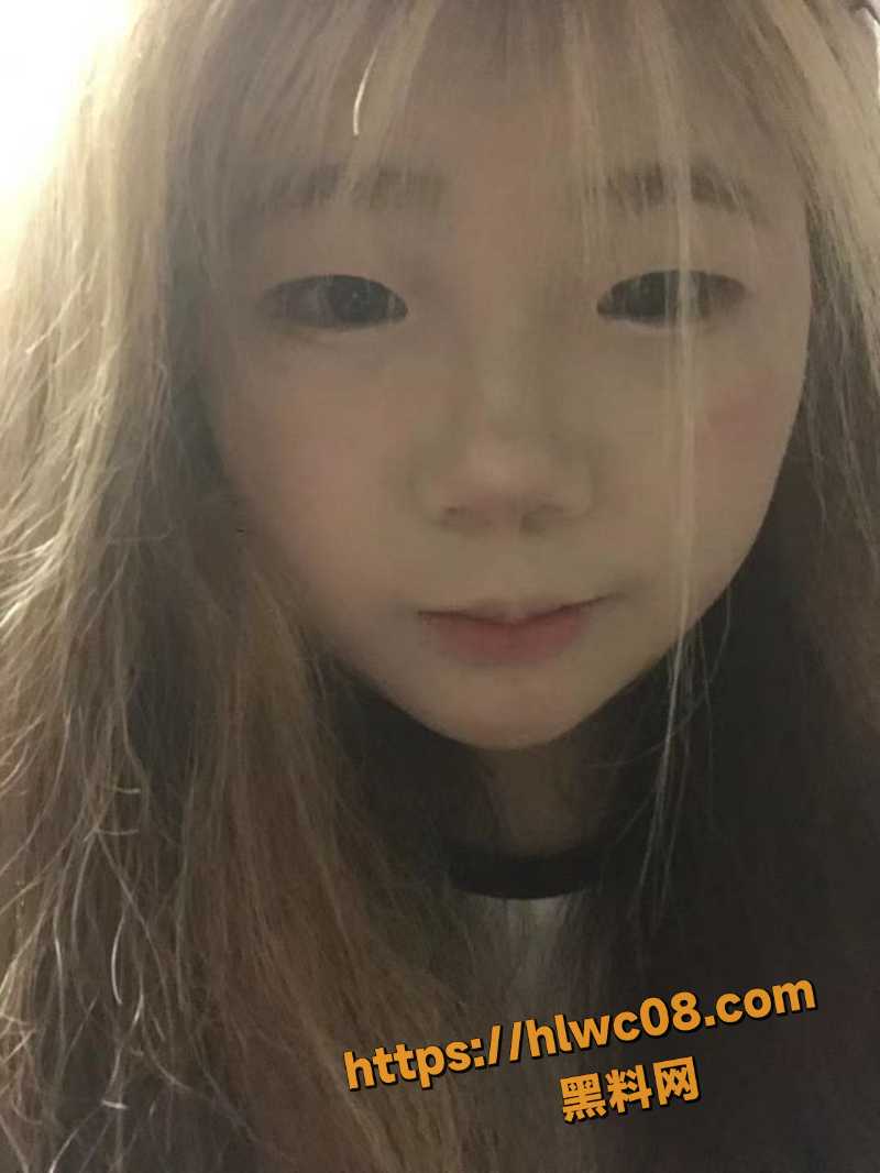 四川吴莹莹私照流出5
