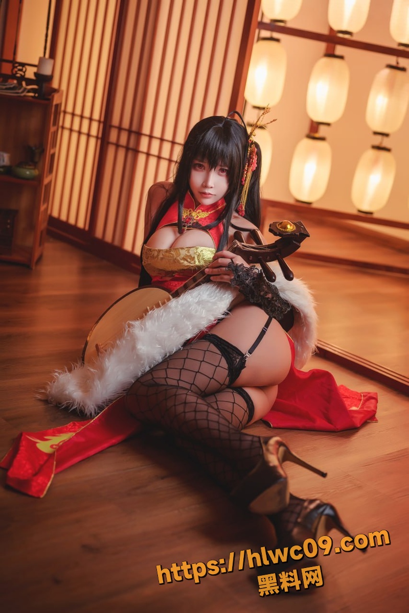 福利姬抱走莫子cos大凤女神1