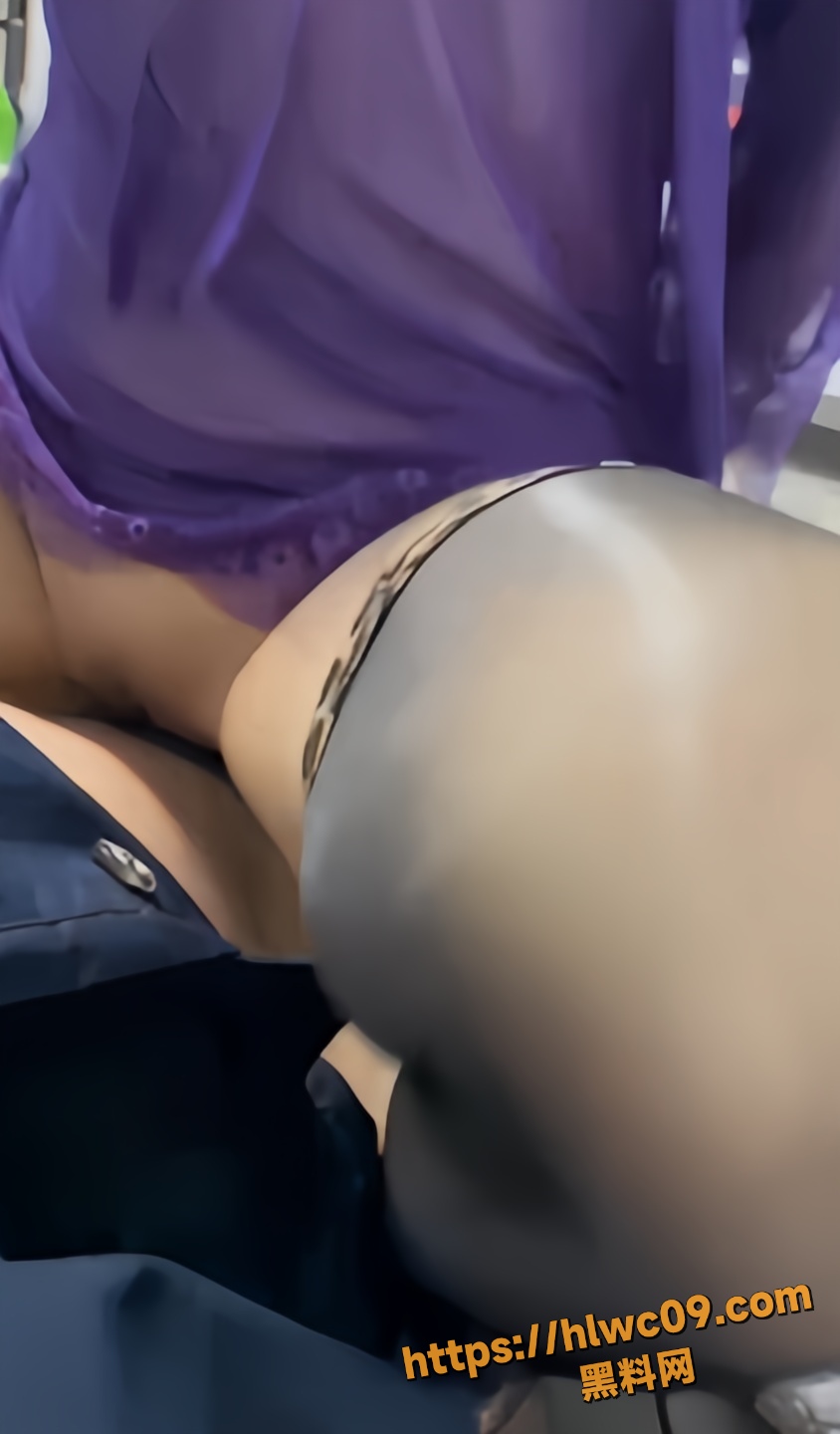 乱伦丈母娘视频3