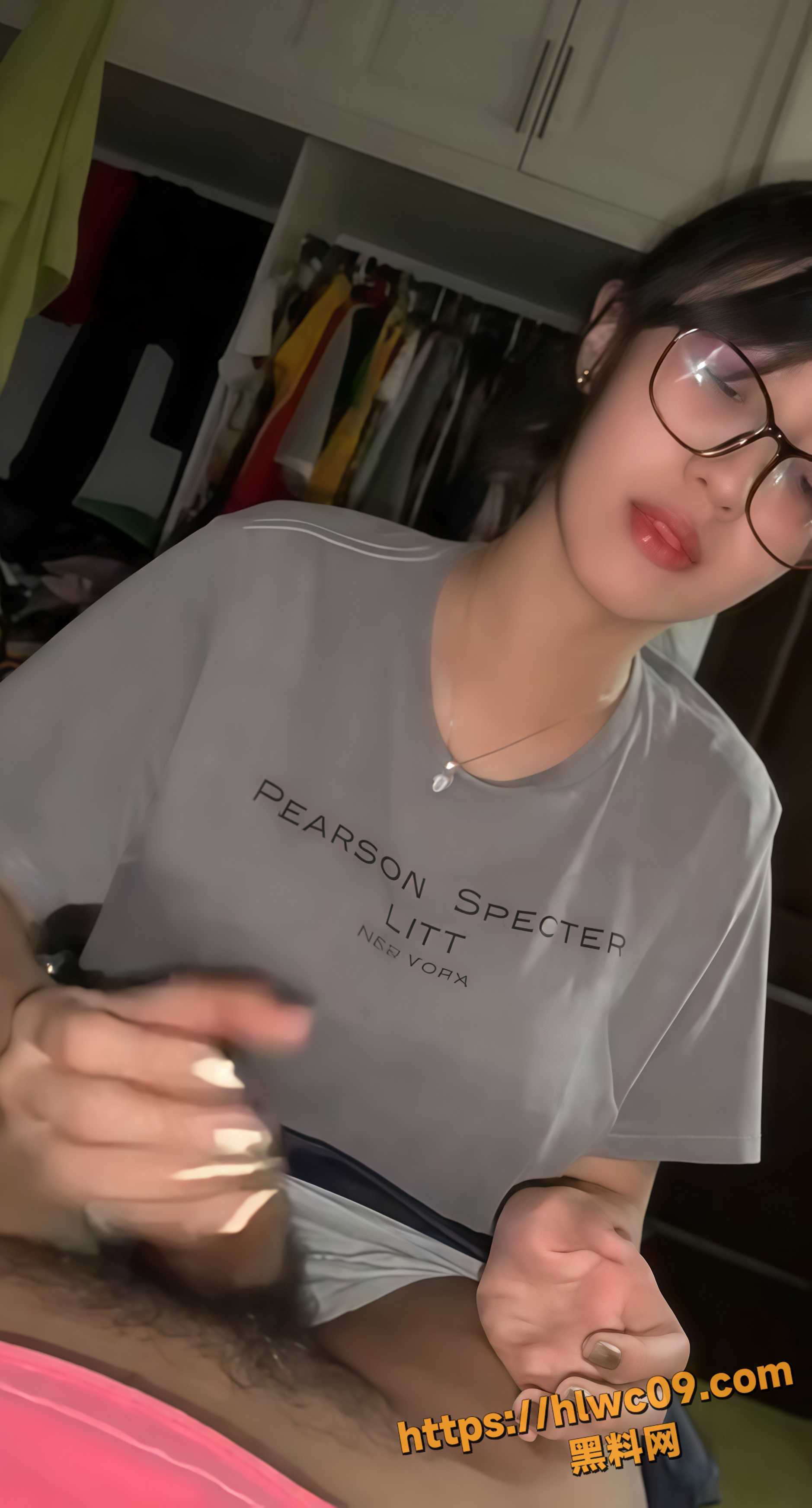 JulzPanizales黑背心8