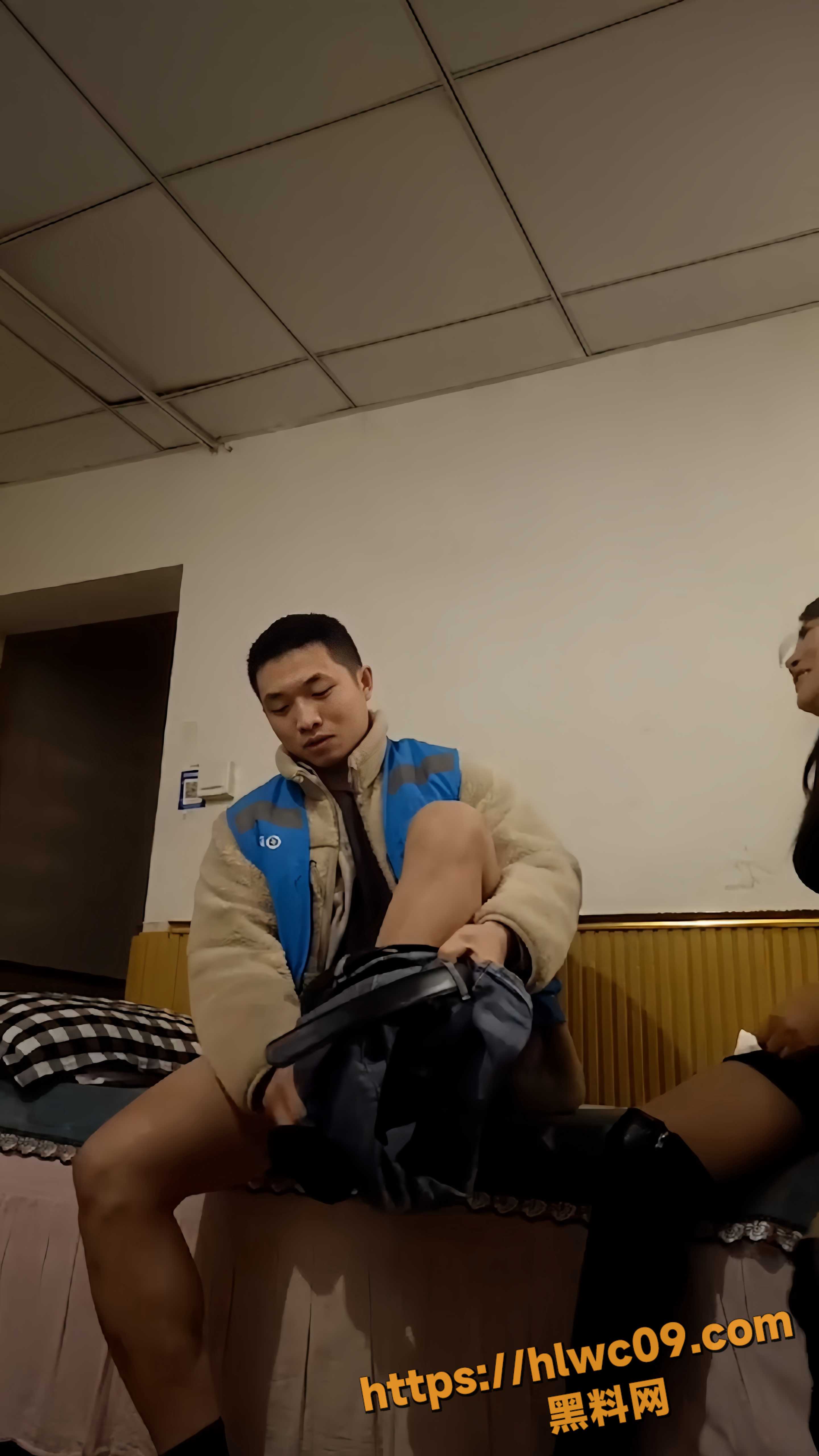 美团九哥打飞机视频2