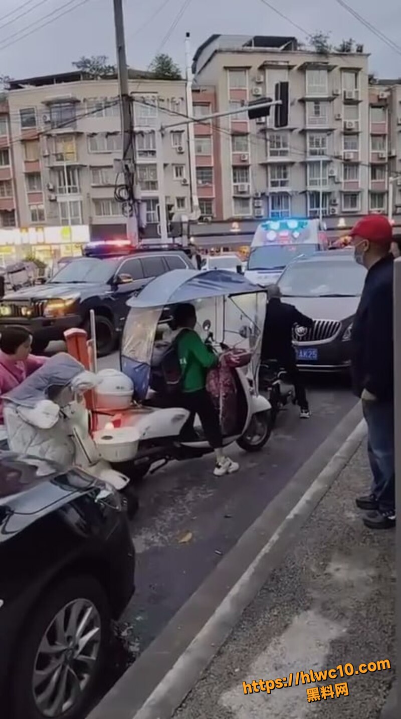 四川彭州夜市发生杀人案4