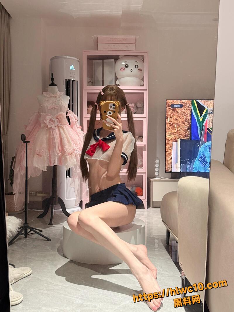 顶级超高颜值福利姬季雨自慰3