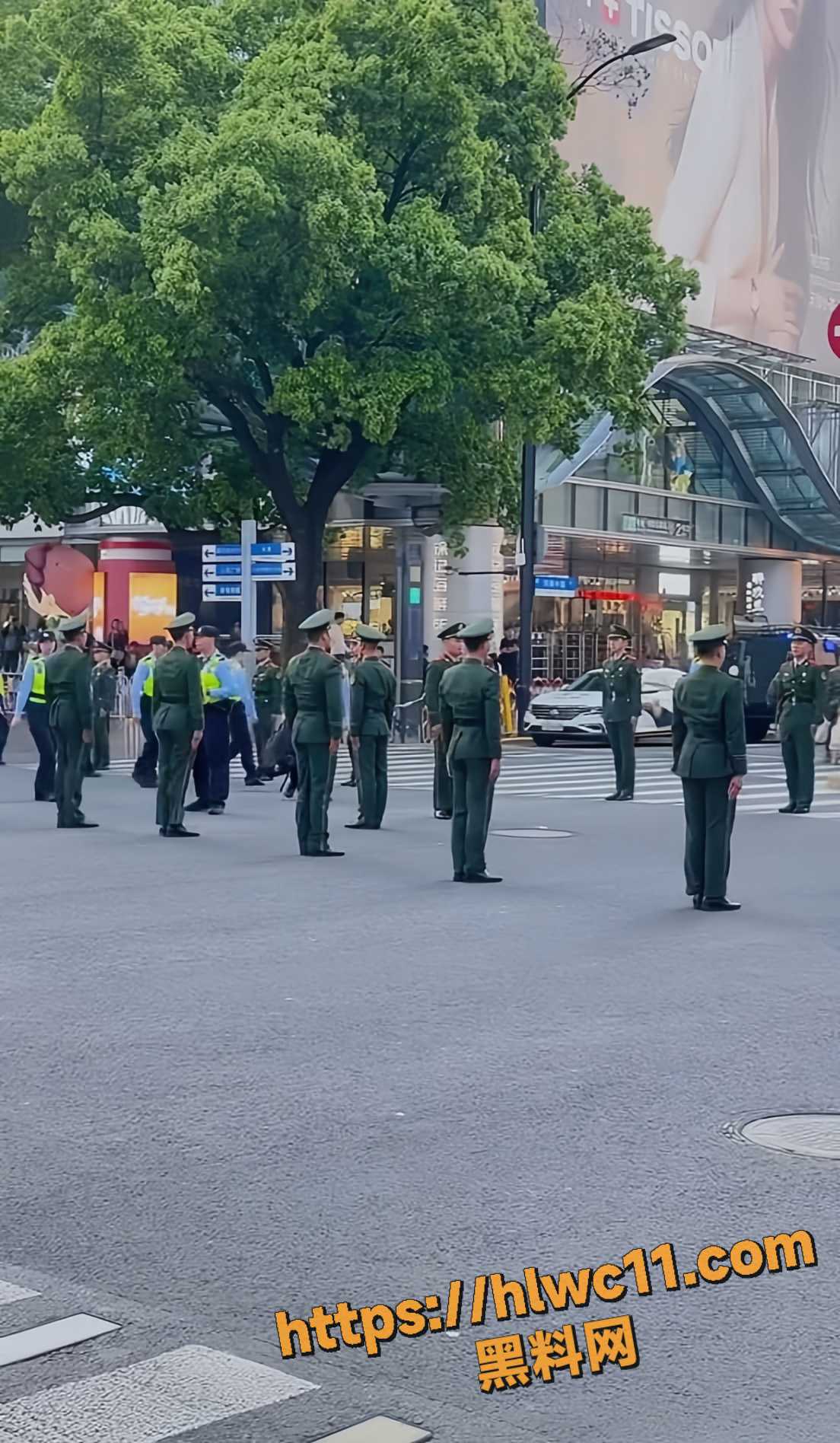 警察武警温暖瞬间4