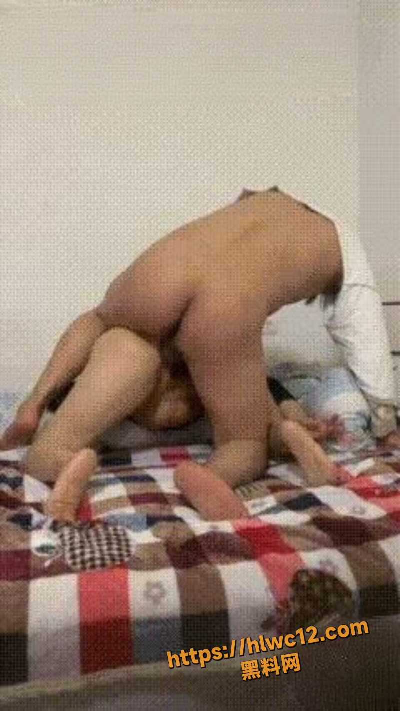 母子床上激战5