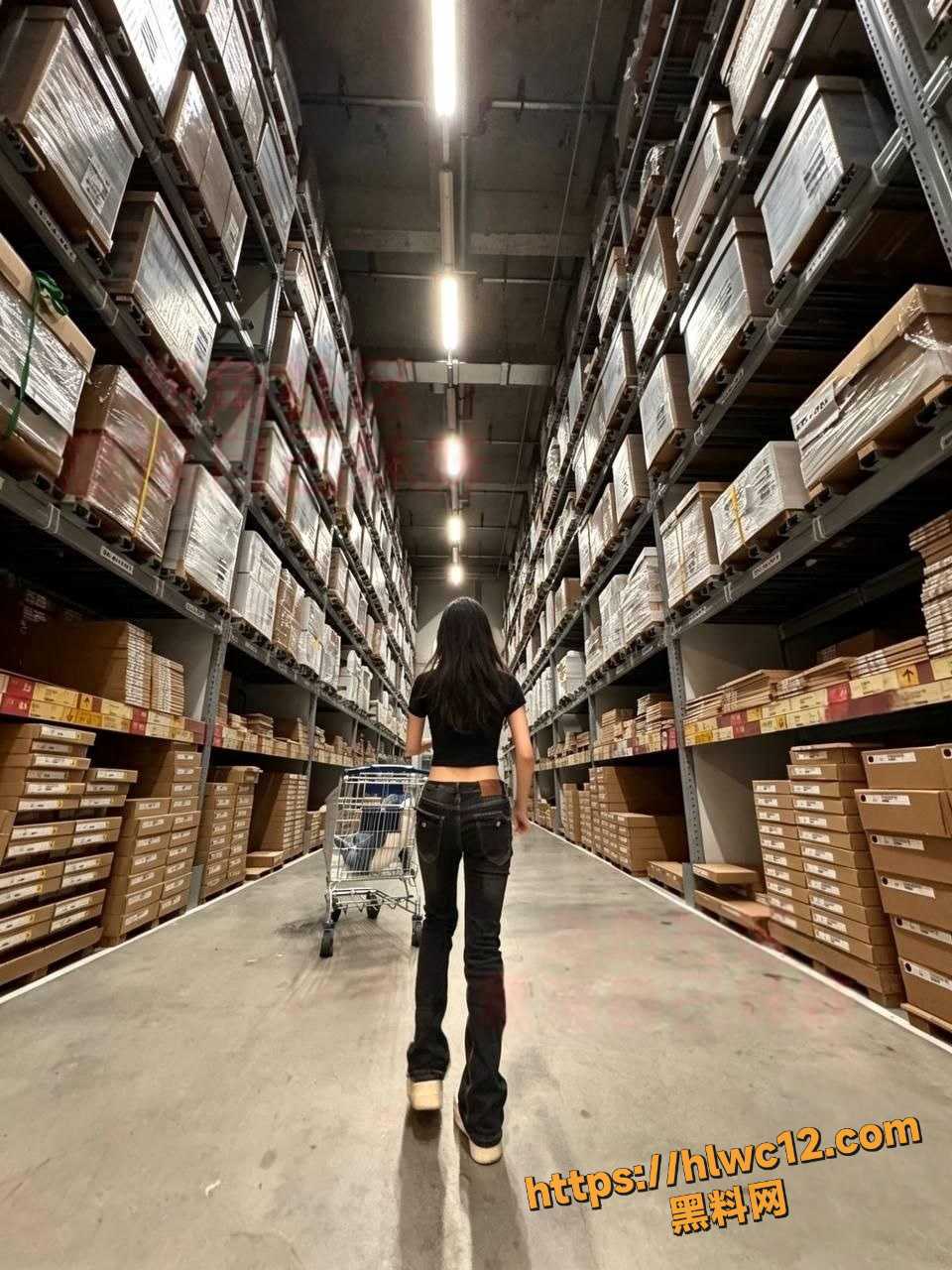美乳翘臀14