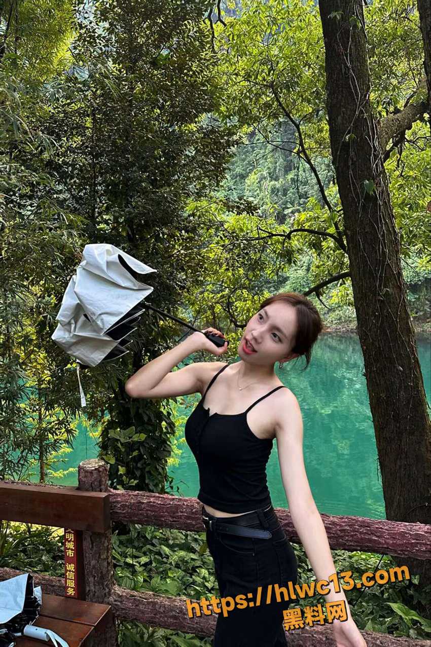 深圳系花吴悦茹不雅视频1