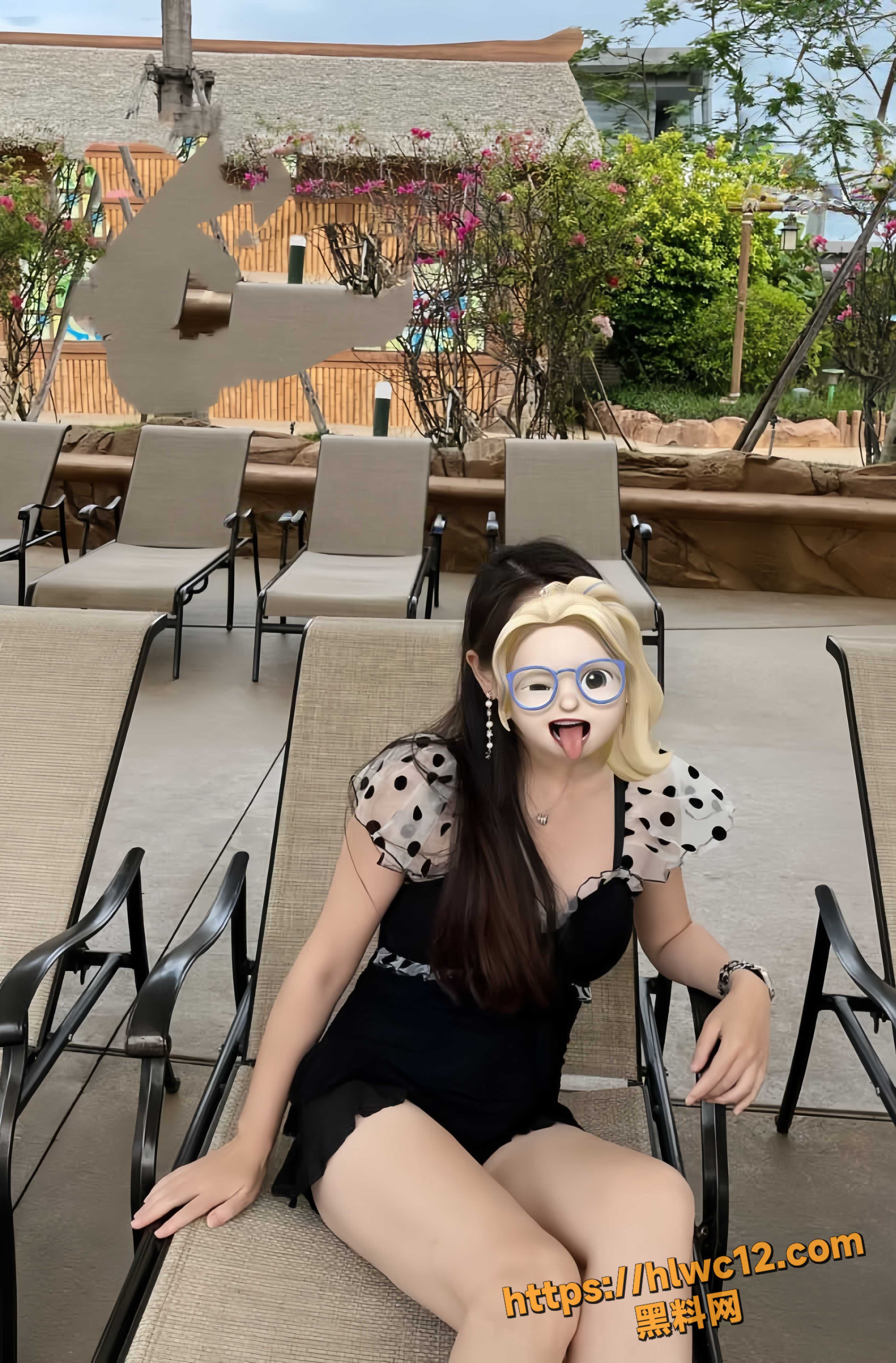海角社区大神原创 和妈妈堂姐的性福生活2125集 说服妈妈给毛剃了 看着好性感很美