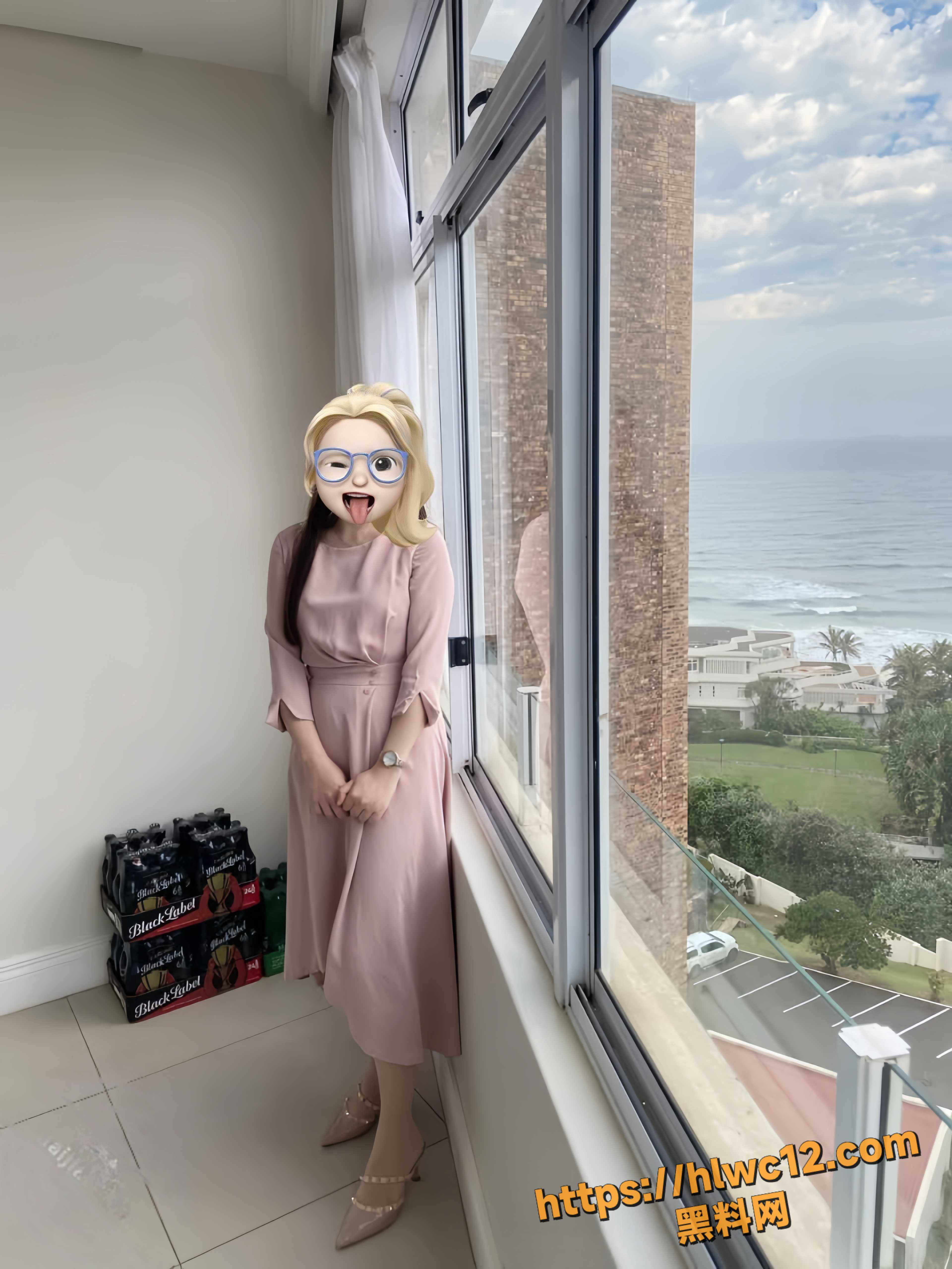 海角社区大神原创 和妈妈堂姐的性福生活2125集 说服妈妈给毛剃了 看着好性感很美
