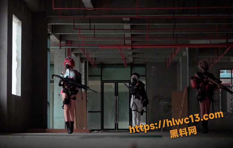 露娜黑天际线骑乘足控榨精视频 1