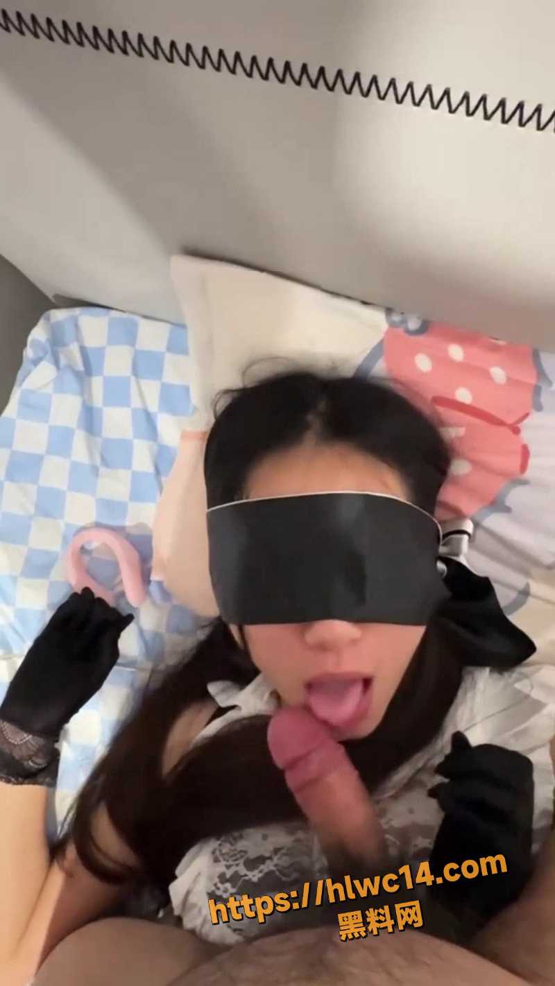 桃桃多乐口交吞精诱惑3