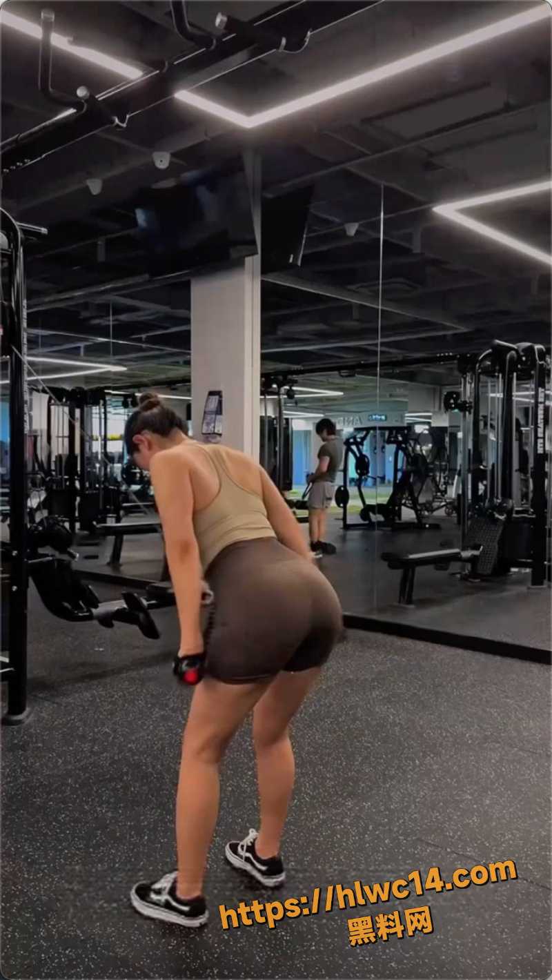 健身美女遇变态2
