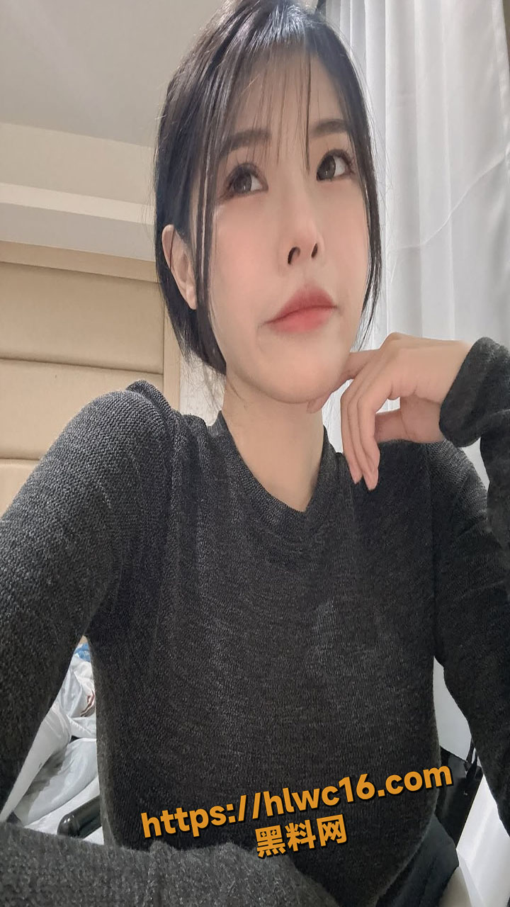 INS网红巨乳纹身师 SIANGCI 与前男友自拍性爱视频泄密流出 这身材太顶了1