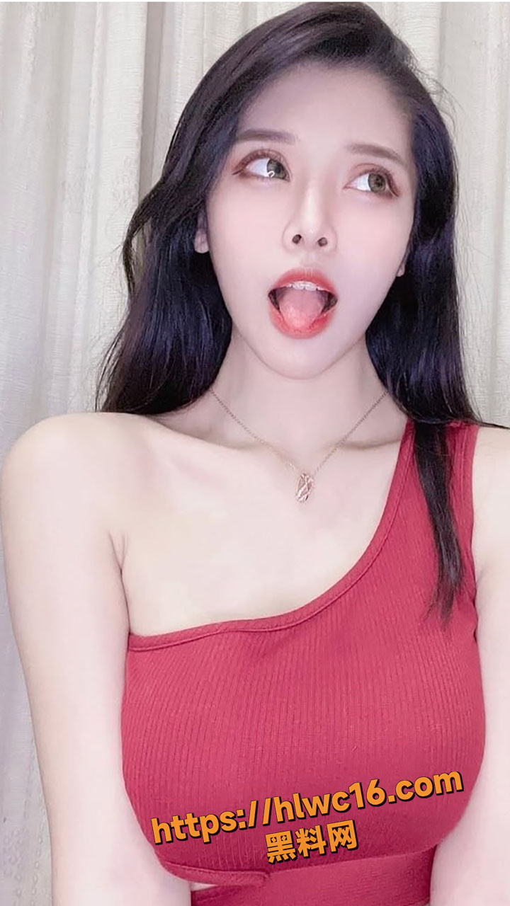 INS网红巨乳纹身师 SIANGCI 与前男友自拍性爱视频泄密流出 这身材太顶了13