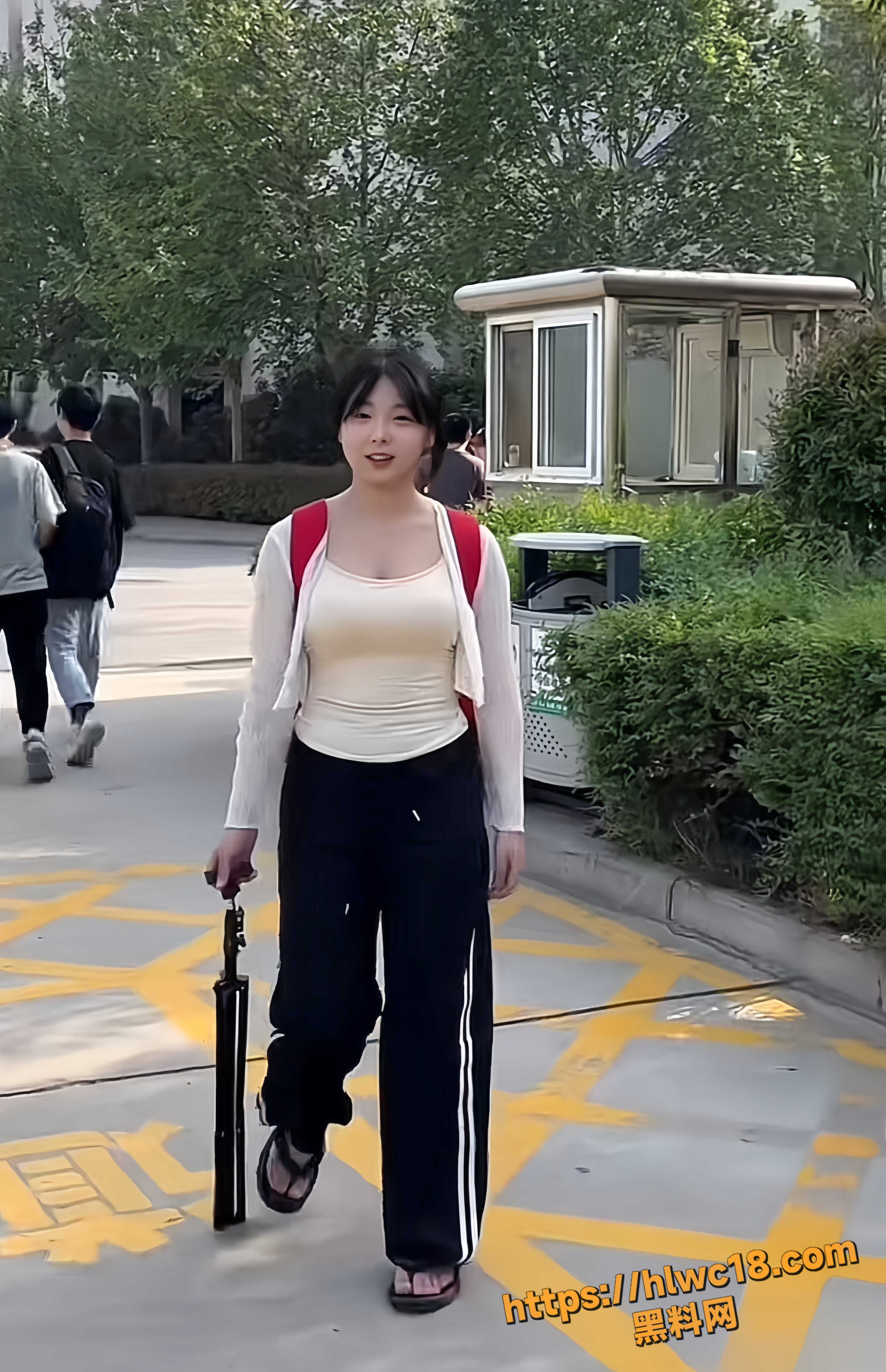 白桃乌龙茶两个嘉年华交易6