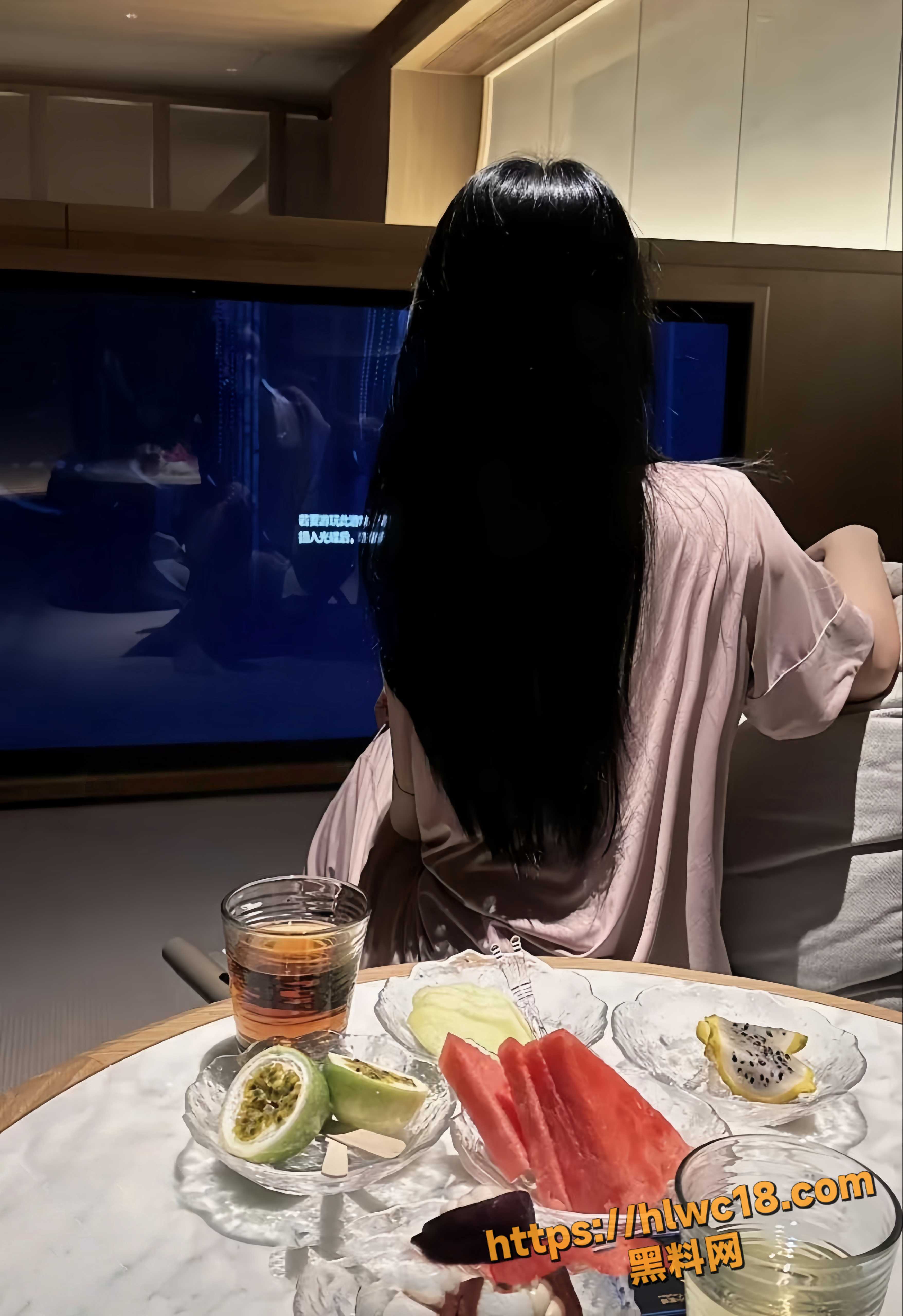 亲姐弟乱伦视频8