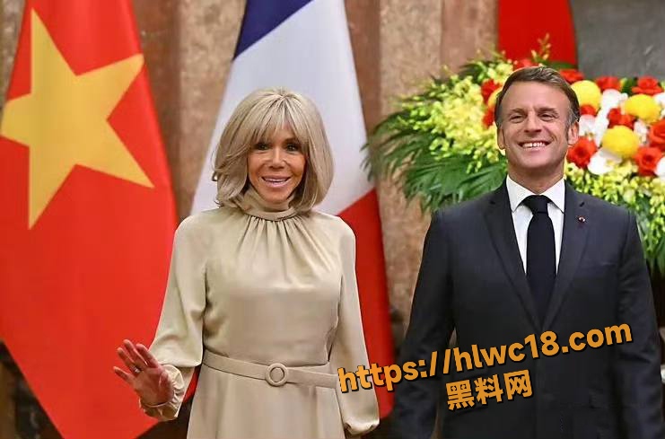 马克龙当众被打视频7
