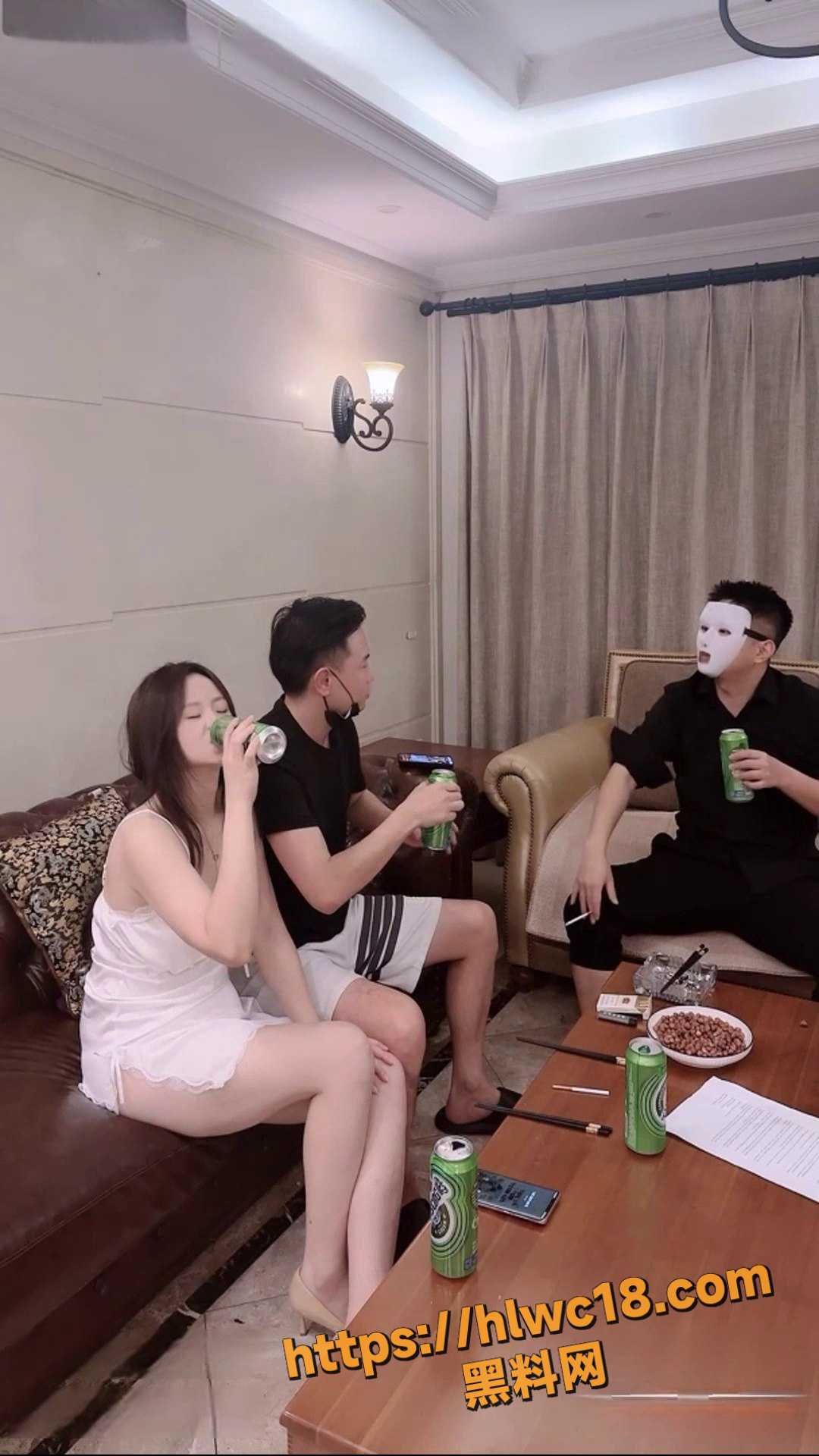 巨乳 1
