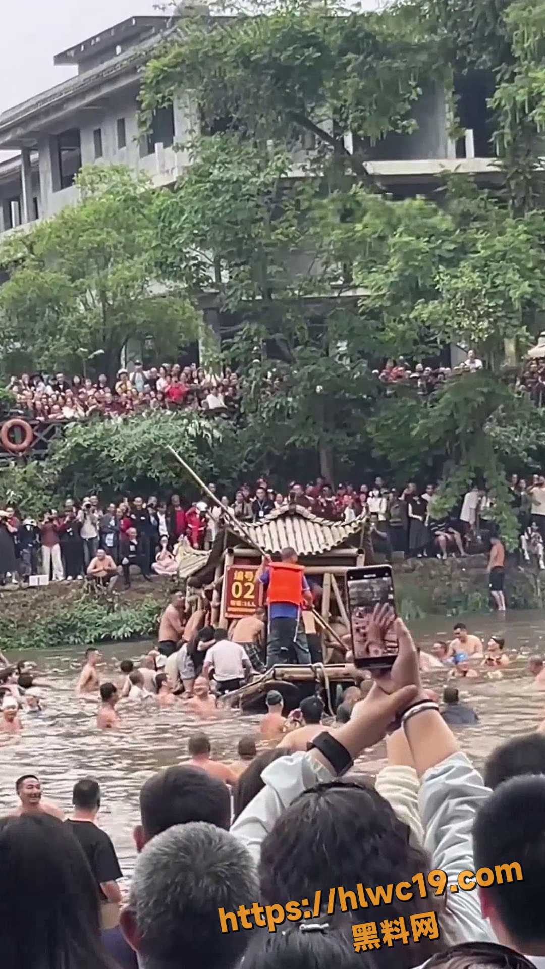 民宿活动现场氛围热烈2