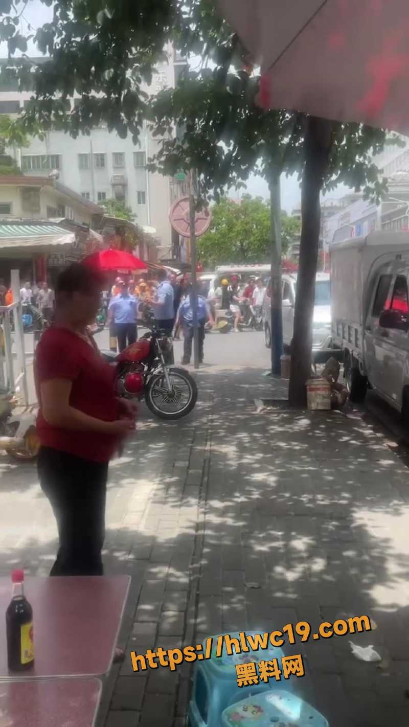 广东街头持刀杀人事件6