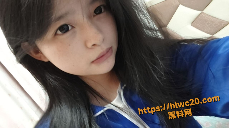 巨乳女高中生清纯自拍流出1