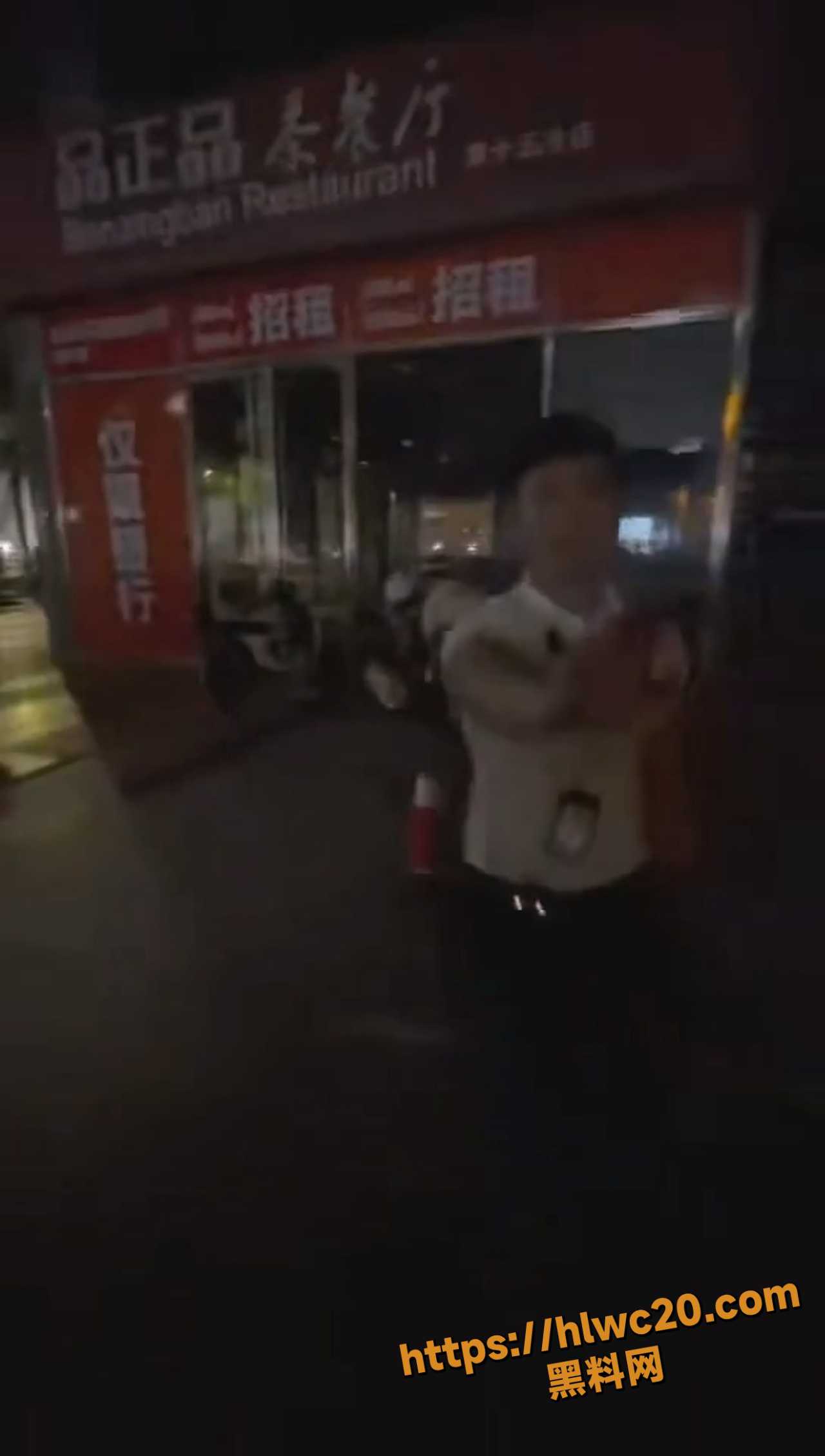 深圳学生骑电动车