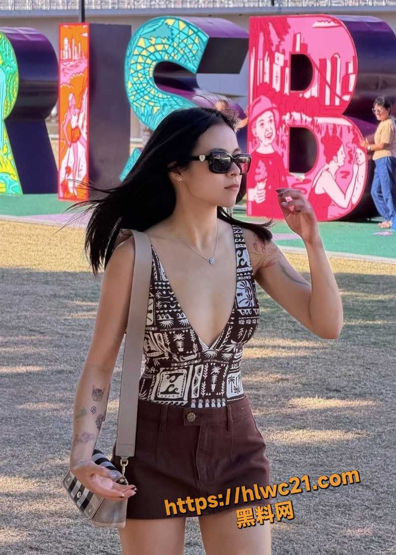 高颜值网美Abbey黑料曝光5
