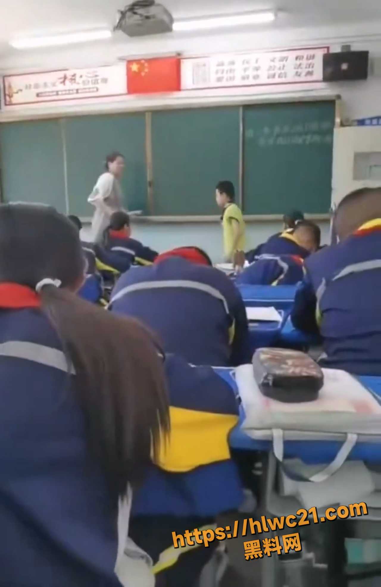 内蒙古呼市小学教师体罚