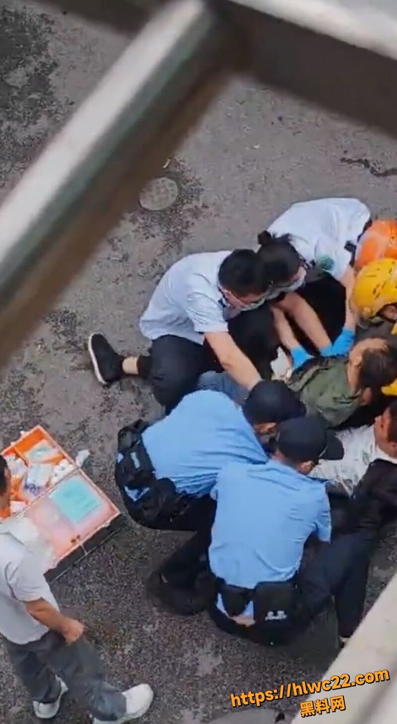 长沙街头持刀杀人案3