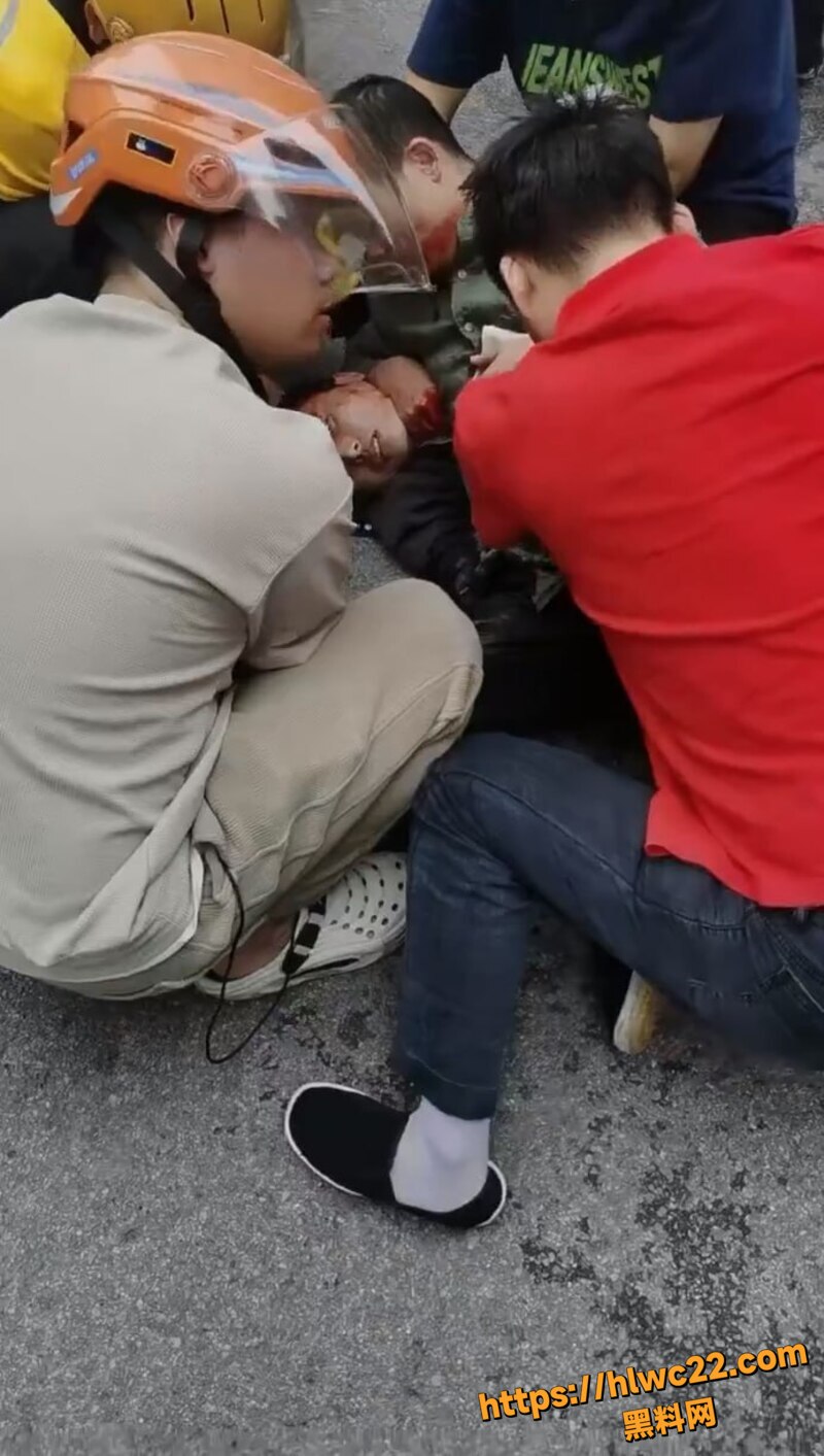 长沙街头持刀杀人案4