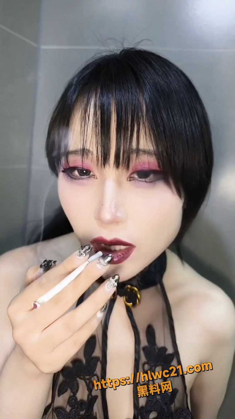  孙雨蕾哥特风深喉颜射福利1