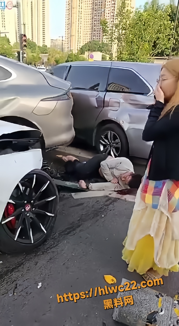 交通事故救援现场6