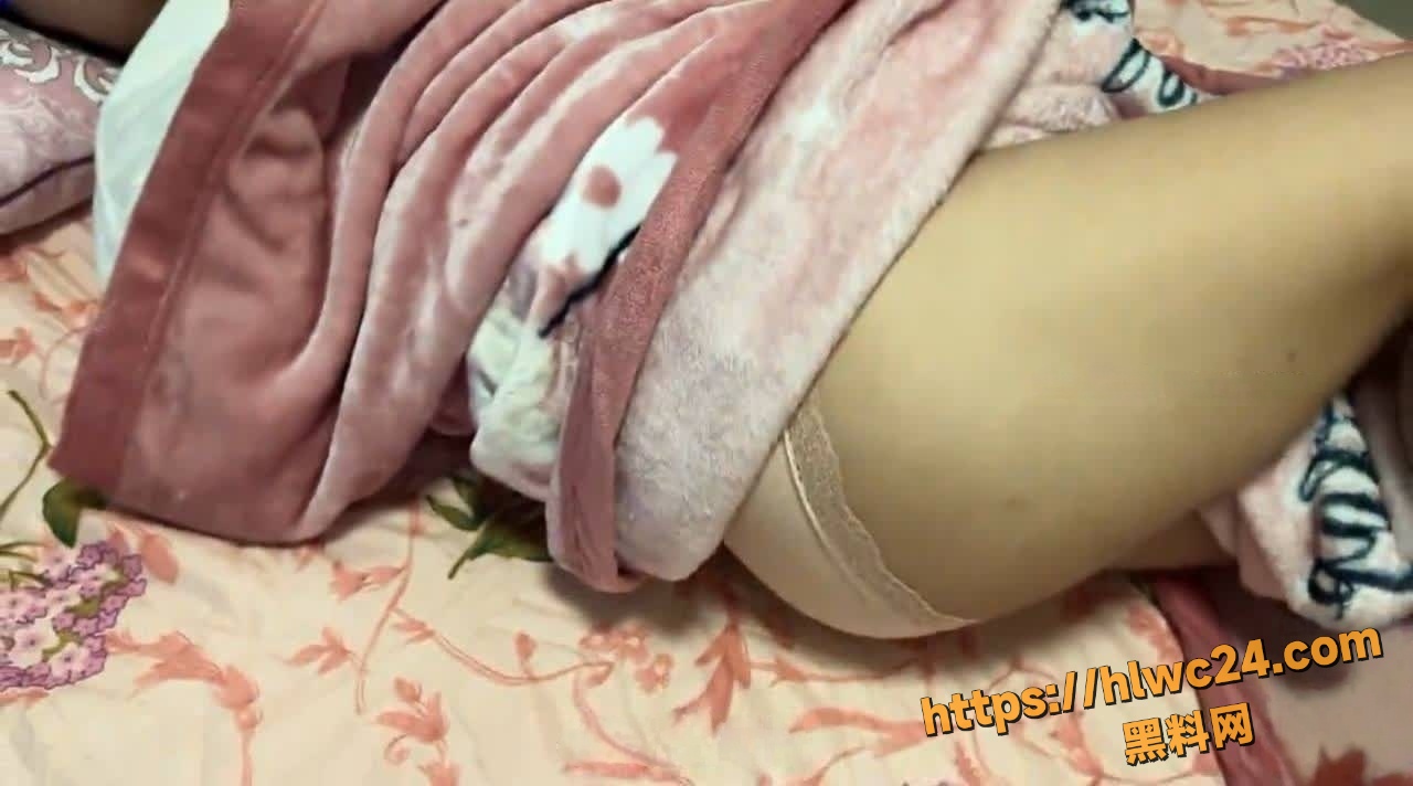 真实母子乱伦视频13