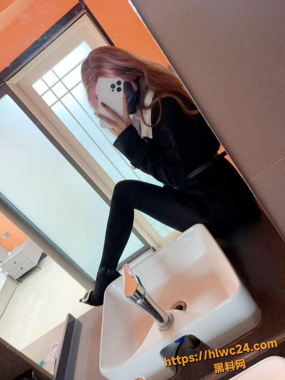 真实姐弟乱伦视频19
