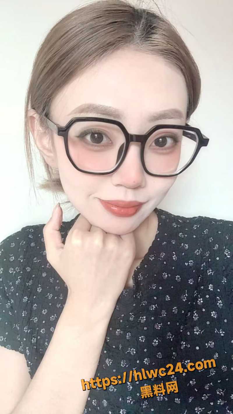 高颜值淫妻吴琼私密曝光8
