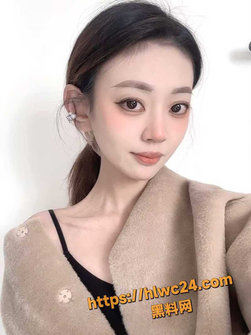 高颜值人妻吴琼偷情14