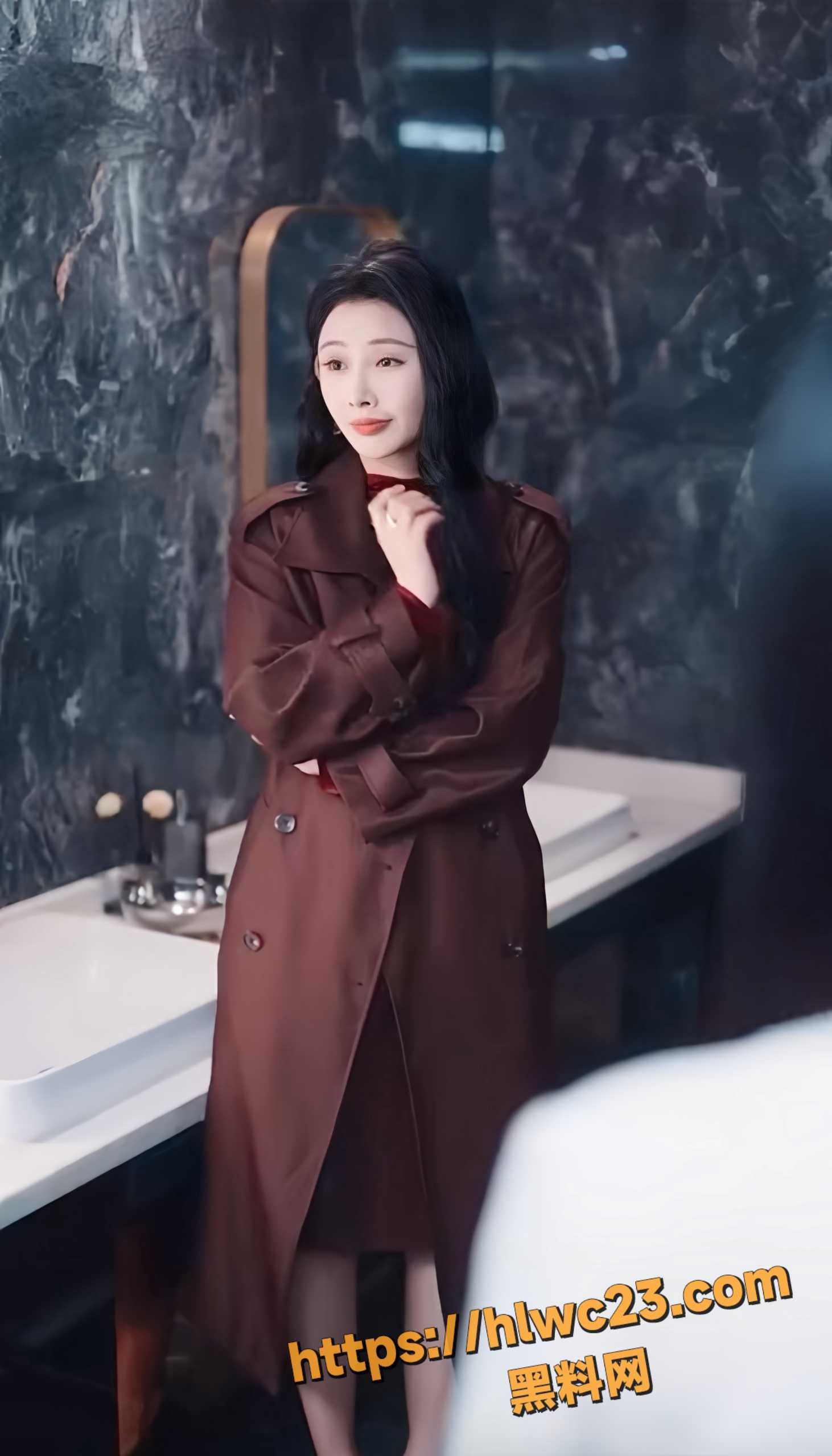 擦边短剧只对她上瘾3