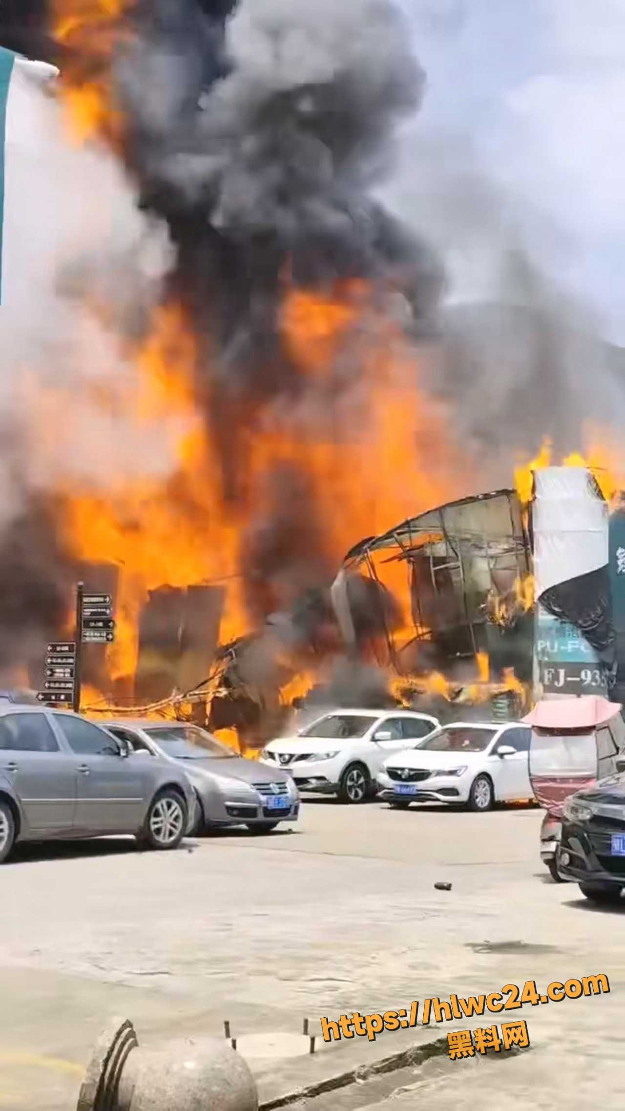 东方装饰城火灾