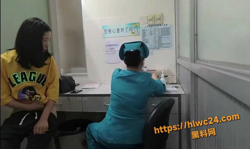 男扮女装潜入医院偷窥4