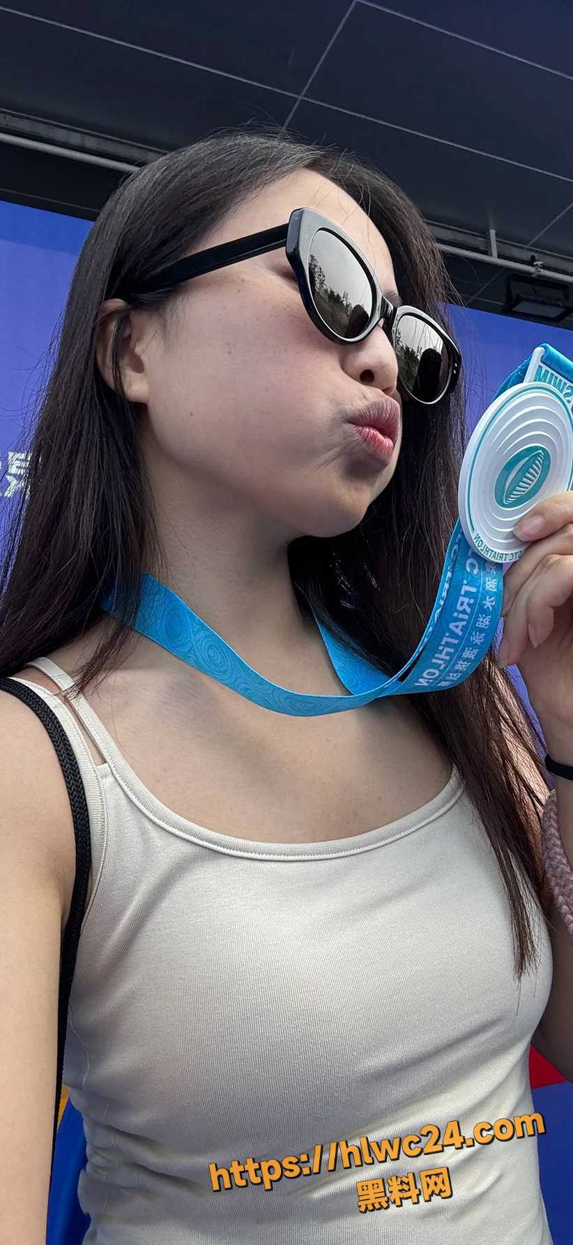 泳渡赛女选手隐私照被上传 3