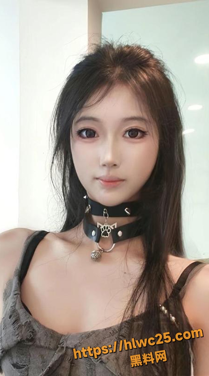徐嘉懿楼梯间做爱视频1