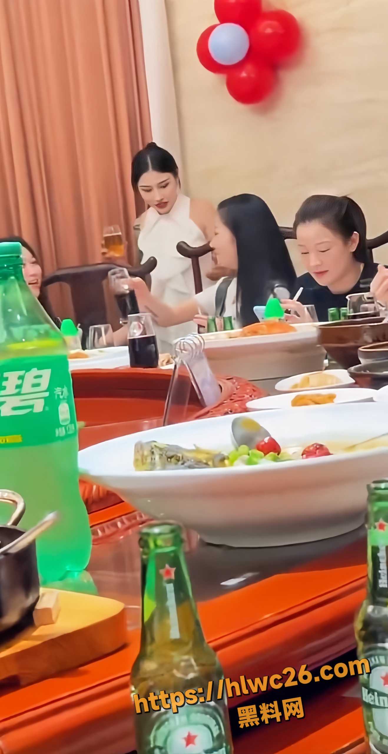 原配抓奸小三现场1